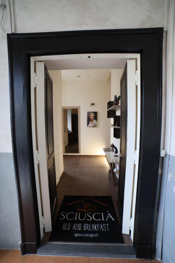 Sciuscia Beb Spaccanapoli Exteriör bild